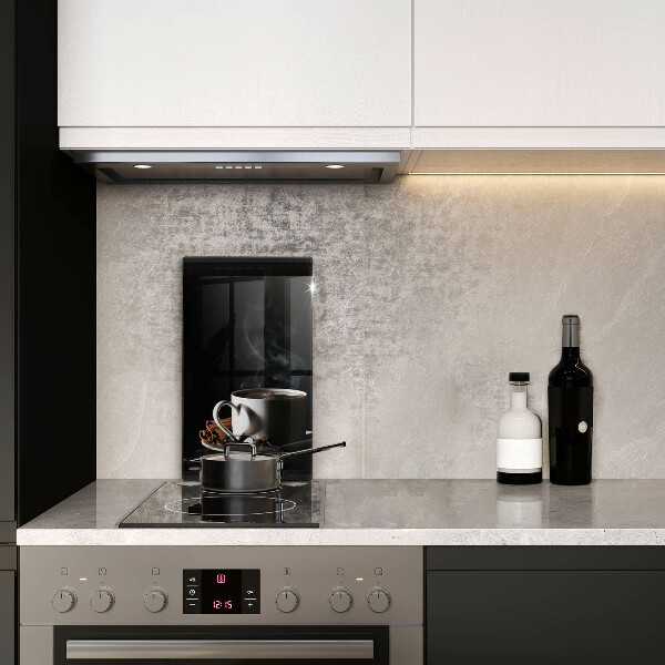 Glas Ceranfeldabdeckung Eine Tasse heißen Kaffee