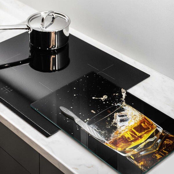 Glas Ceranfeldabdeckung Ein Glas Whiskey