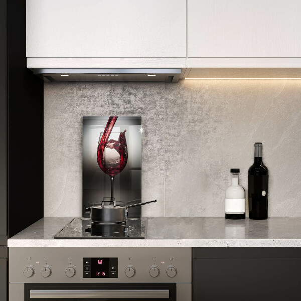 Glas Ceranfeldabdeckung Glas und Rotwein