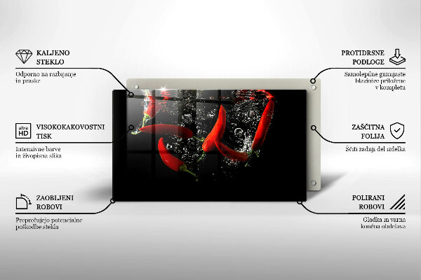 Glas Herdabdeckplatte Chilischoten in Wasser