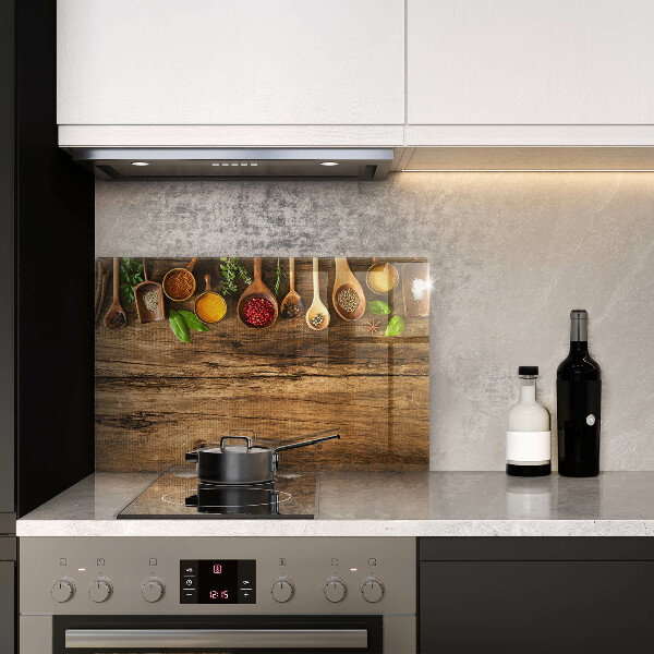 Glas Herdabdeckplatte Holzlöffel mit Gewürzen