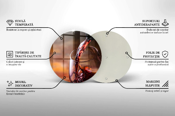 Glas Ceranfeldabdeckung Spritzschutz Rotwein und ein Glas