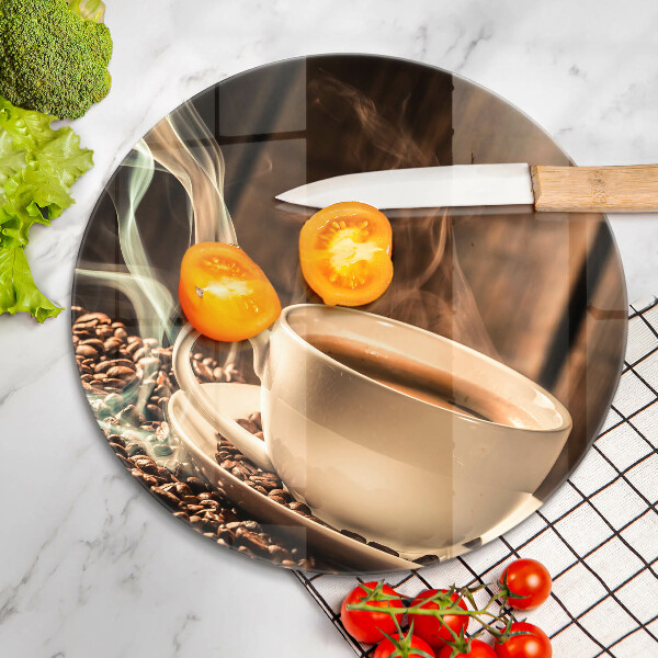 Glas Herdabdeckplatte Tasse und Kaffeebohnen