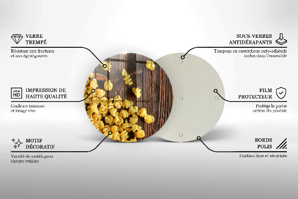 Glas Herdabdeckplatte Nudeln auf dem Tisch