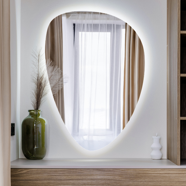 LED Spiegel in asymmetrischer Eiform 64x90 cm