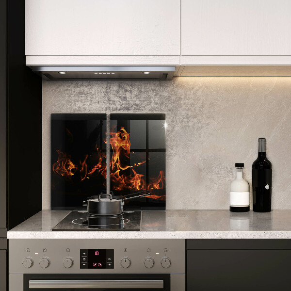 Herdabdeckung Zünde eine lebendige Flamme an