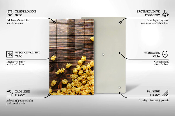 Abdeckung induktionskochfeld Nudeln auf dem Tisch