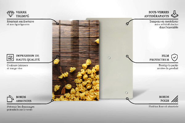 Abdeckung induktionskochfeld Nudeln auf dem Tisch