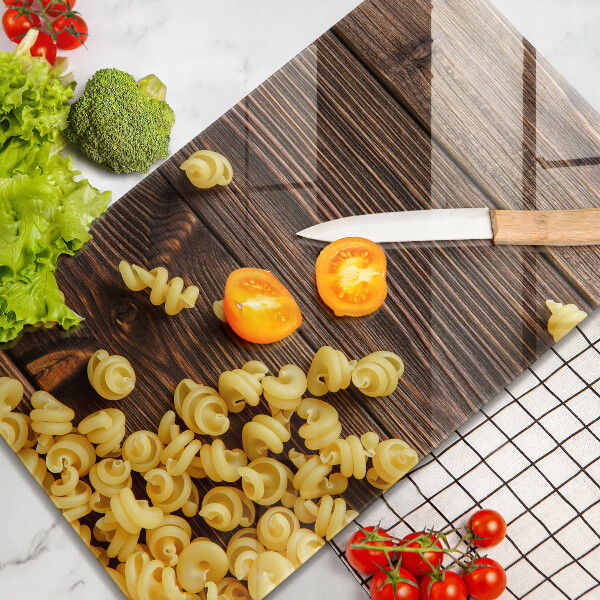 Abdeckung induktionskochfeld Nudeln auf dem Tisch