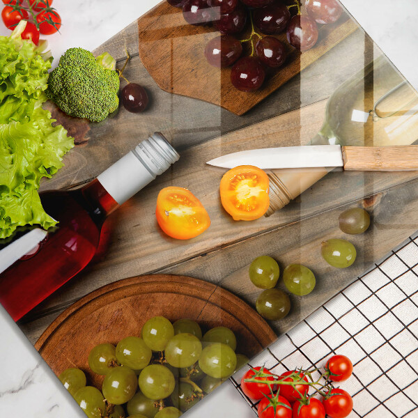 Abdeckung induktionskochfeld Weinflaschen und Trauben