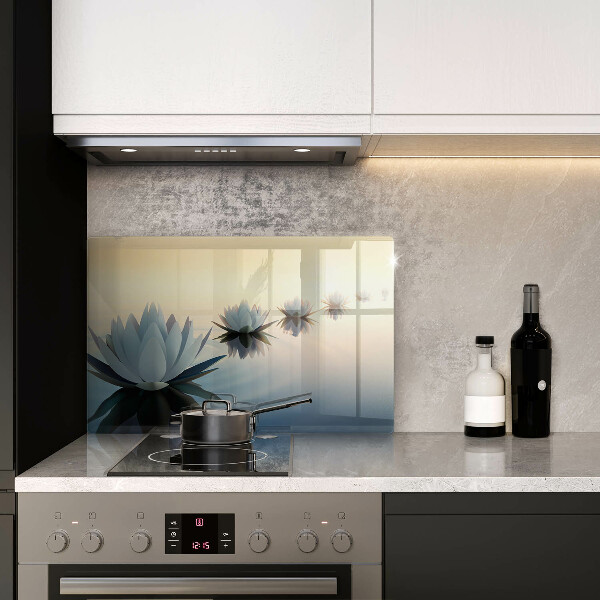 Herdabdeckung Lilienblüten auf dem Wasser