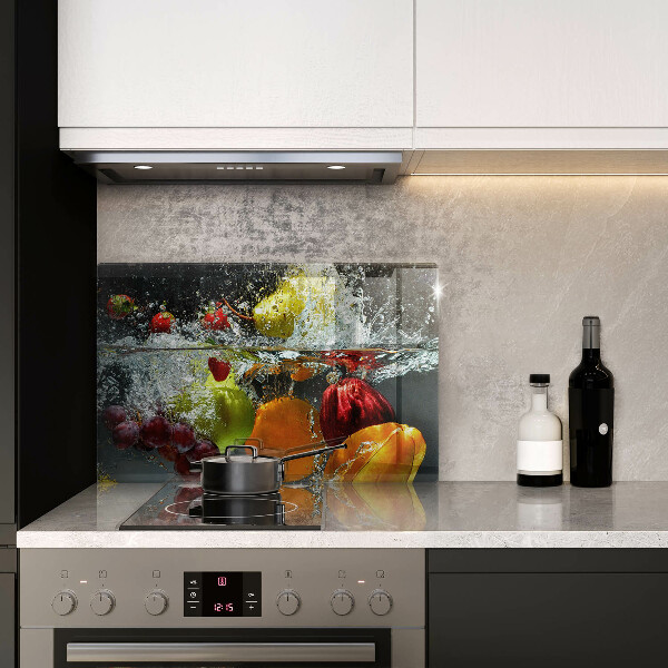 Herdabdeckung Saftige Frucht in Wasser