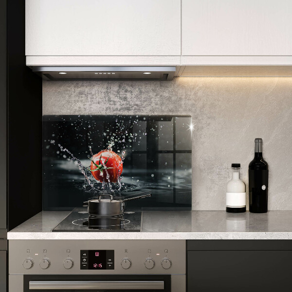 Abdeckung induktionskochfeld Tomate in Wasser