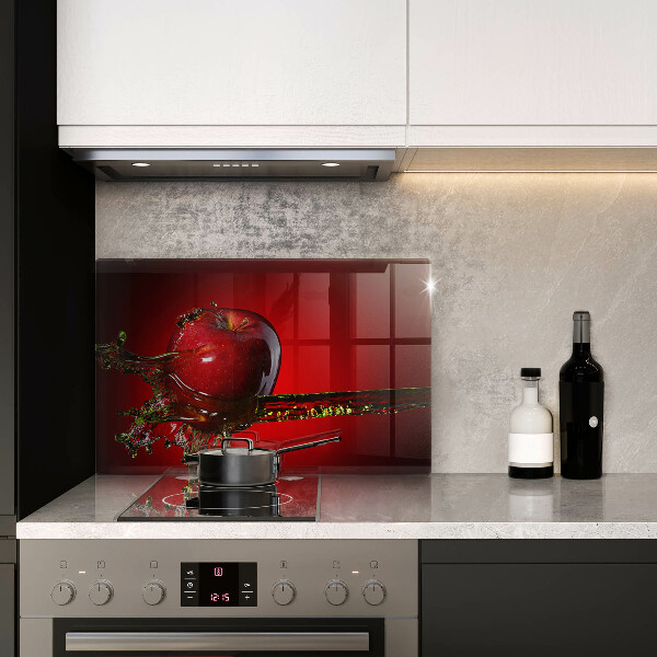 Herdabdeckung Apfelfrucht im Wasser