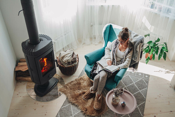 Runde Glasplatte für Kaminöfen Naturholzbretter