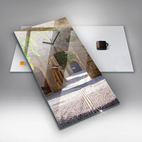 Vertikale Uhr mit motiv Malerische Straße von Rhodos