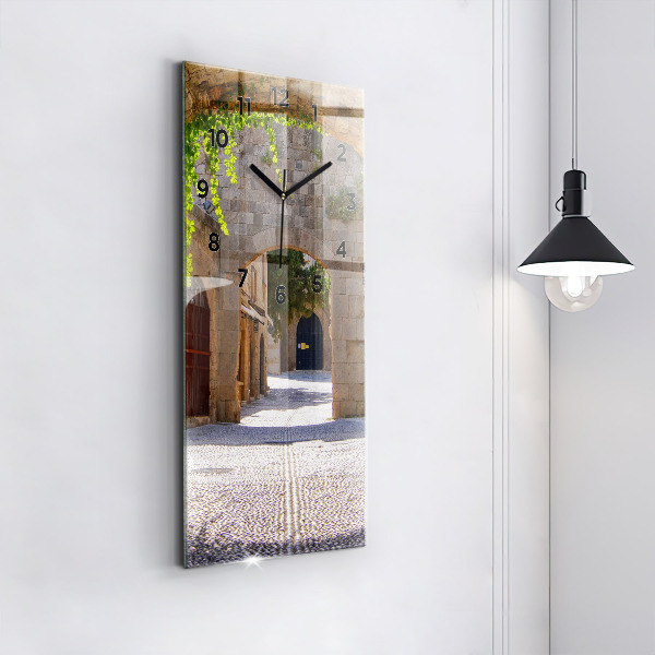 Vertikale Uhr mit motiv Malerische Straße von Rhodos