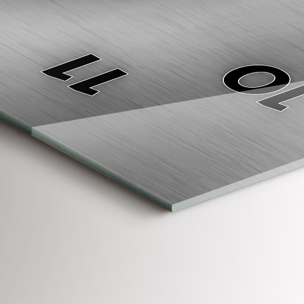 Vertikale Uhr mit motiv Graues Metall Abstraktion