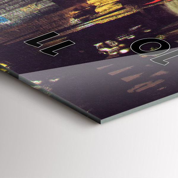 Vertikale Uhr mit motiv Gemalte Stadt