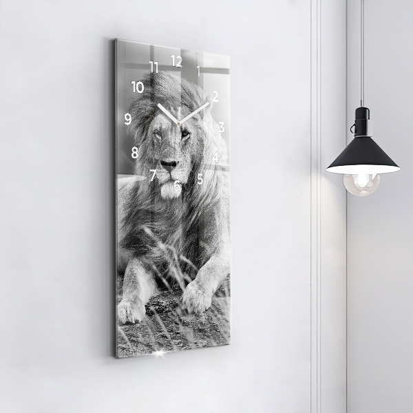 Vertikale Uhr Abstrakt - Löwe