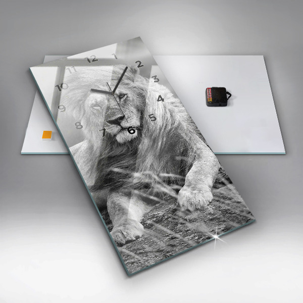 Vertikale Uhr Abstrakt - Löwe