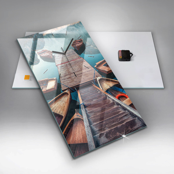 Vertikale Uhr Plattform und See