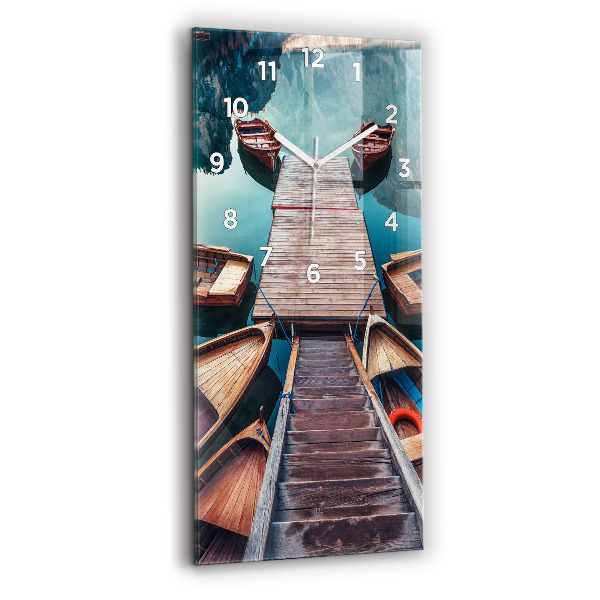 Vertikale Uhr Plattform und See