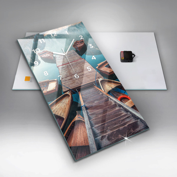 Vertikale Uhr Plattform und See