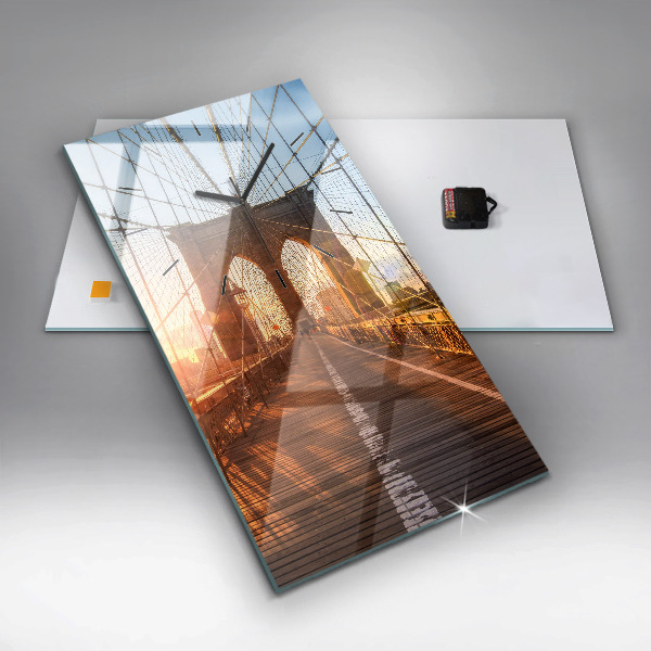 Vertikale Uhr Brooklyn-Brücke NYC