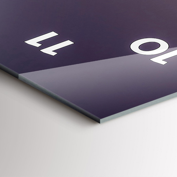 Vertikale Uhr New Yorker East River