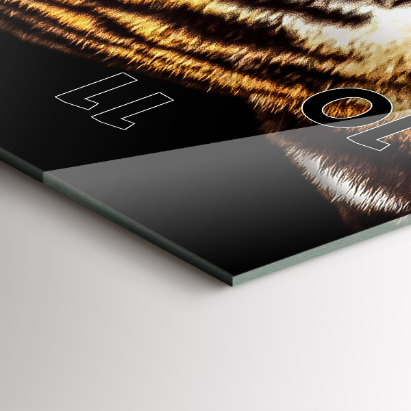 Vertikale Uhr mit motiv Tiger - wildes Auge