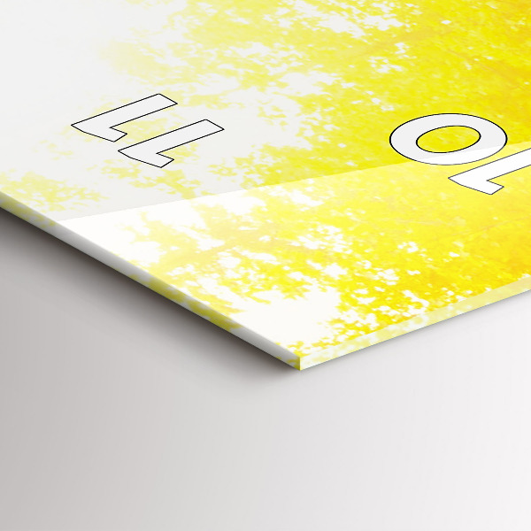 Vertikale Uhr mit motiv Blick auf einen Wasserfall