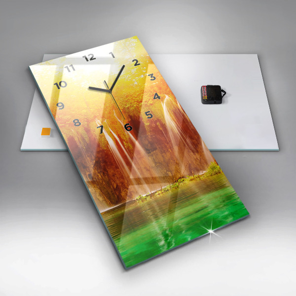 Vertikale Uhr mit motiv Blick auf einen Wasserfall
