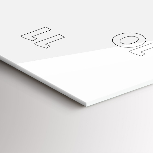 Vertikale Uhr mit motiv Aufbau des F1-Wagens