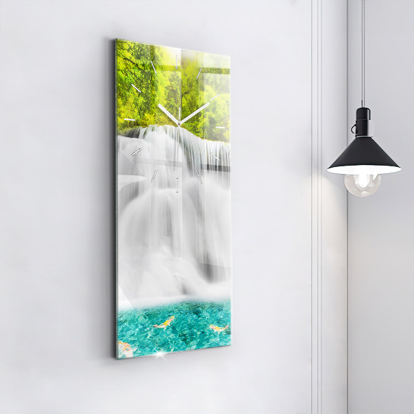 Vertikale Uhr mit motiv Wasserfall in Thailand