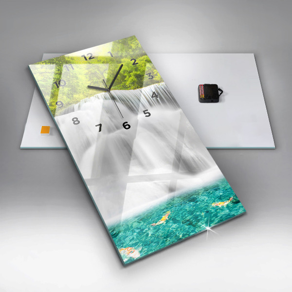 Vertikale Uhr mit motiv Wasserfall in Thailand