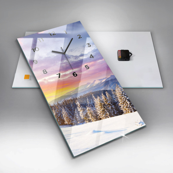 Vertikale Uhr mit motiv Winterliche Berglandschaft