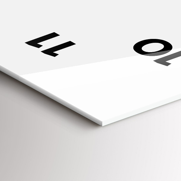 Vertikale Uhr mit motiv Gesicht einer Frau mit Brille