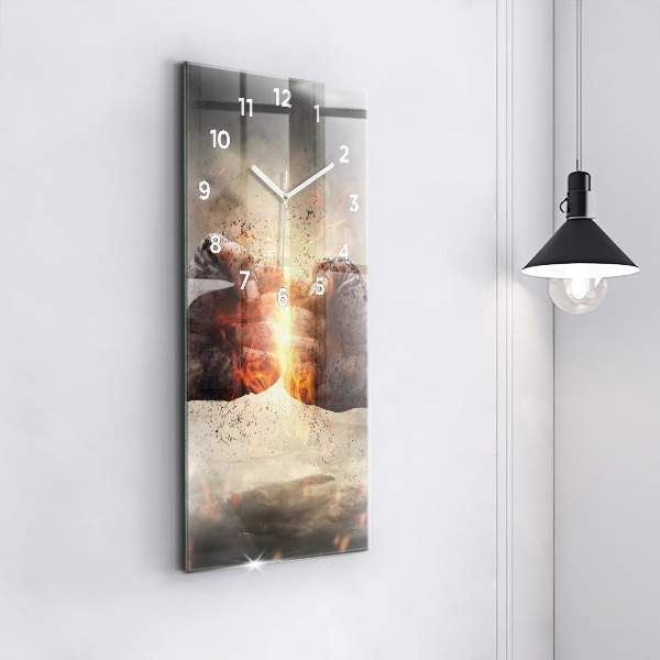 Vertikale Uhr Fäuste Macht