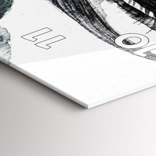 Vertikale Uhr mit motiv Porträt einer Frau mit roten Lippen