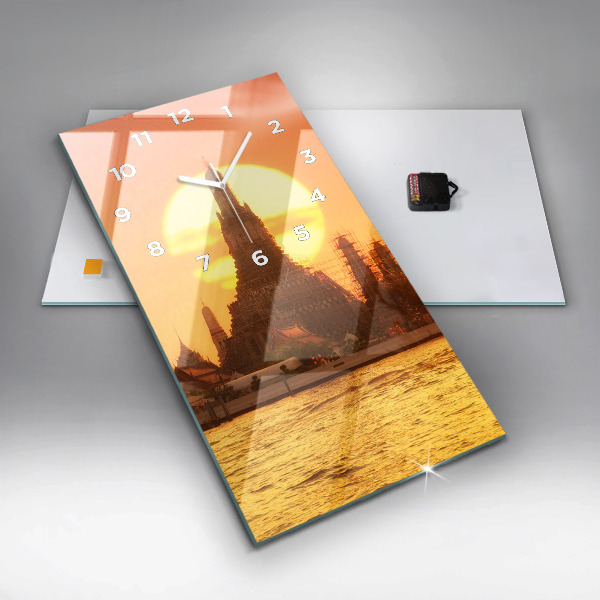 Vertikale Uhr Wat arun Bangkok Thailand