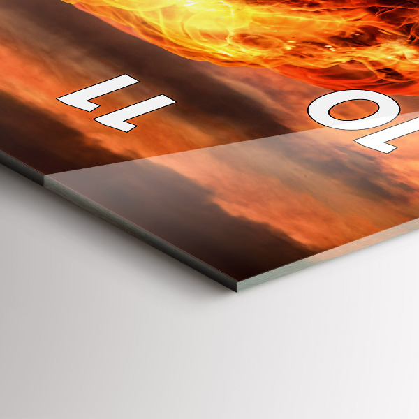 Vertikale Uhr mit motiv Atombombenexplosion