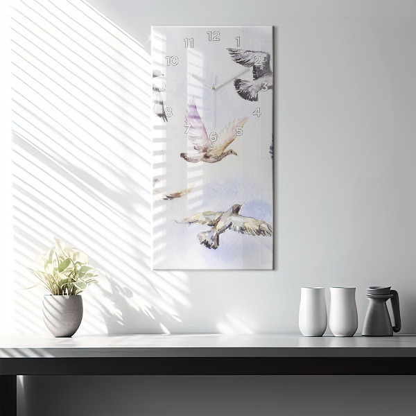 Vertikale Uhr Fliegende Vögel