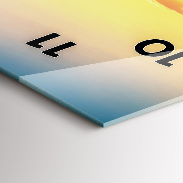 Vertikale Uhr Sonnenuntergang über den Hügeln