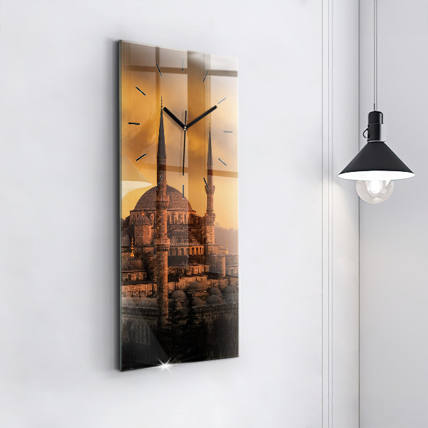 Vertikale Uhr Istanbuler Moschee