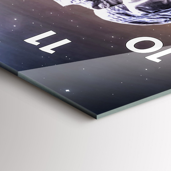 Vertikale Uhr mit motiv Astronaut im Weltraum