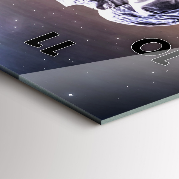 Vertikale Uhr mit motiv Astronaut im Weltraum