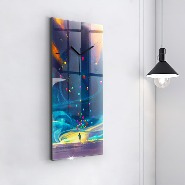 Vertikale Uhr Kind und Luftballons