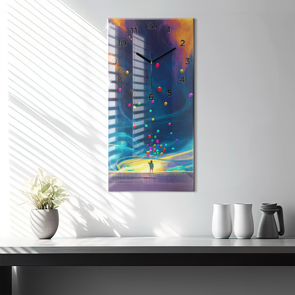 Vertikale Uhr Kind und Luftballons