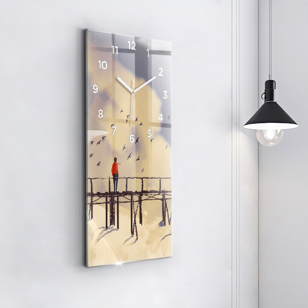 Vertikale Uhr mit motiv Mann auf einer alten Brücke